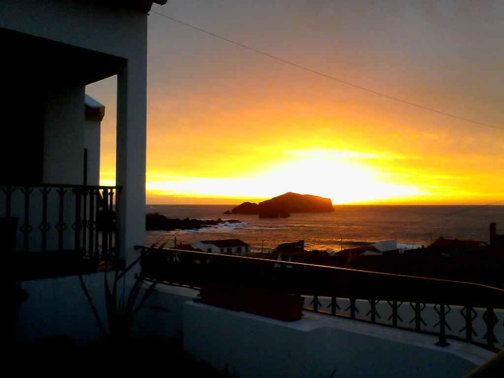Vila Casa Por Do Sol Mosteiros  Exteriér fotografie