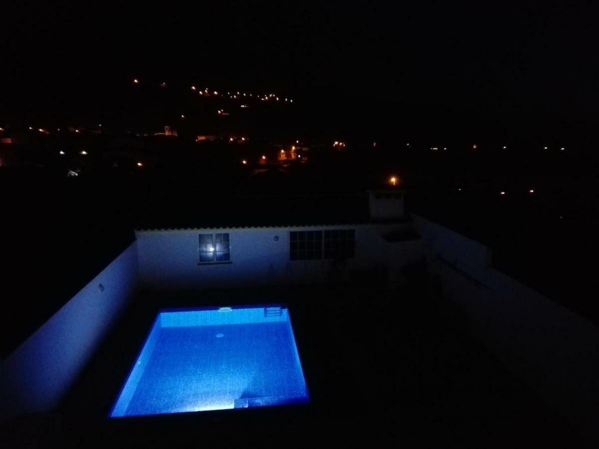 Vila Casa Por Do Sol Mosteiros  Exteriér fotografie